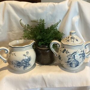 Blue Toile  Floral & Bunny Sugar & Cream Set